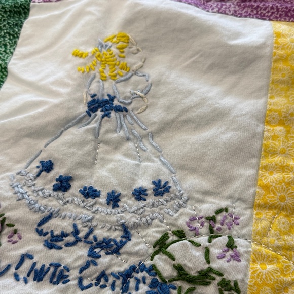 Colorful Patchwork Quilt - Picture 2 of 3